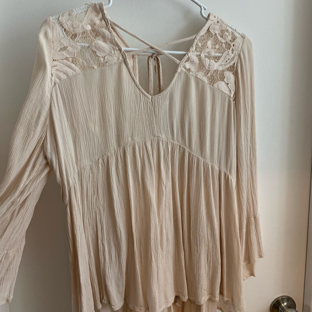American Eagle Cream Long Sleeve w/ Lace Detailing